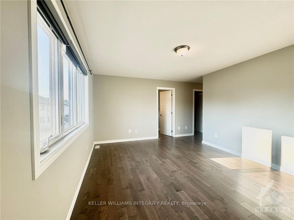 Photo 17 of 403 Aphelion Crescent, Ottawa, Barrhaven - Half Moon Bay — HOMEH