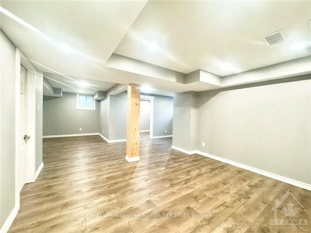 Photo 22 of 403 Aphelion Crescent, Ottawa, Barrhaven - Half Moon Bay — HOMEH