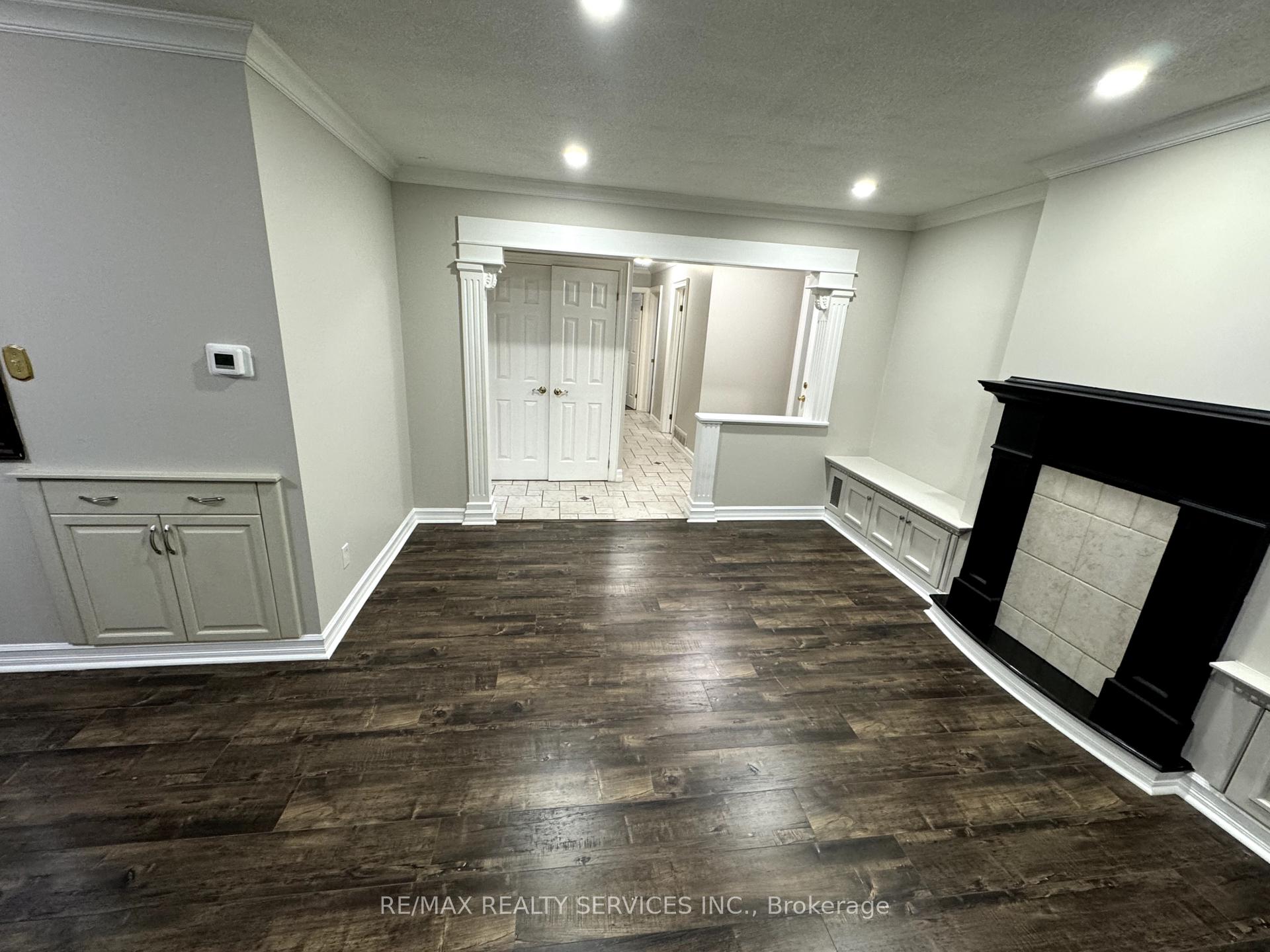 Photo 12 of 4 Flavian Crescent, Brampton, Southgate — HOMEH