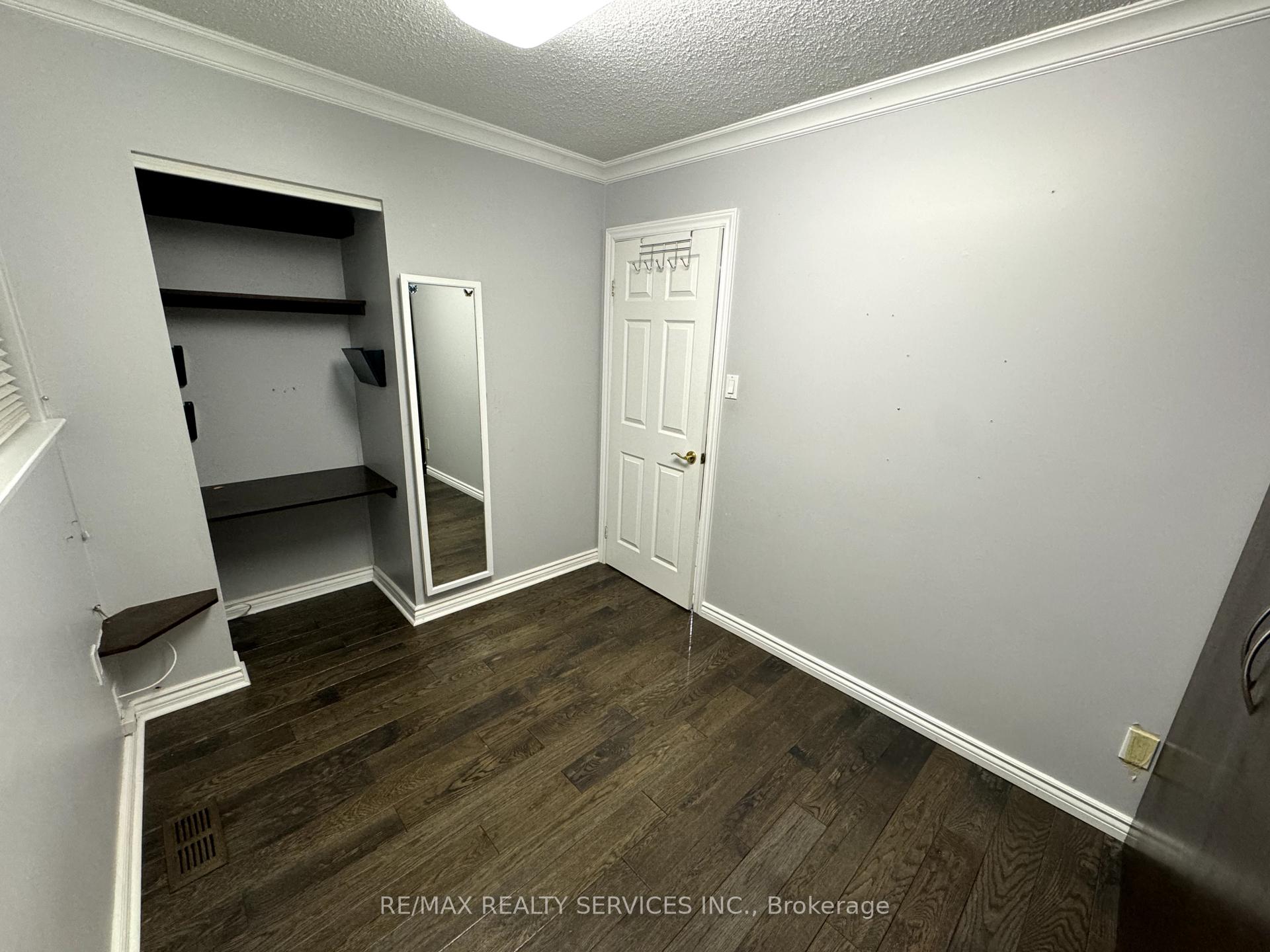 Photo 26 of 4 Flavian Crescent, Brampton, Southgate — HOMEH