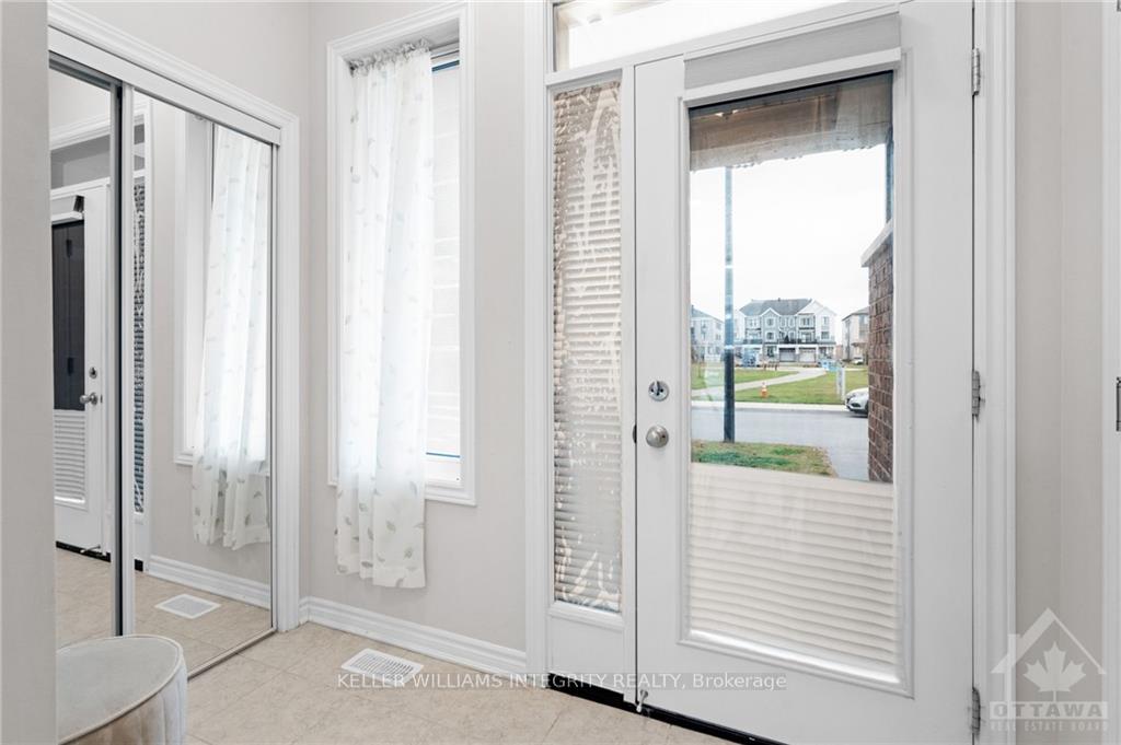 Photo 2 of 211 Merak Way, Ottawa, Barrhaven - Half Moon Bay — HOMEH