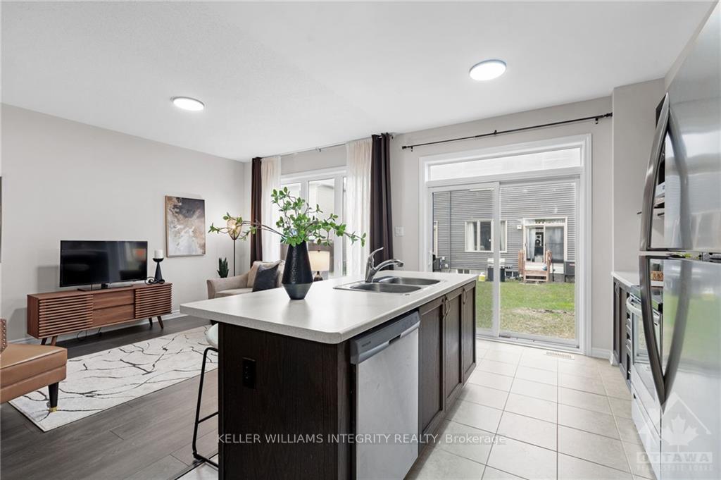 Photo 9 of 211 Merak Way, Ottawa, Barrhaven - Half Moon Bay — HOMEH