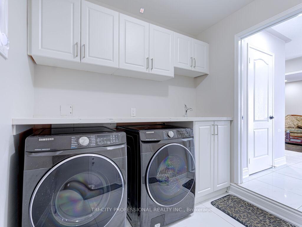 Photo 26 of 40 Brinkley Drive, Brampton, Snelgrove — HOMEH