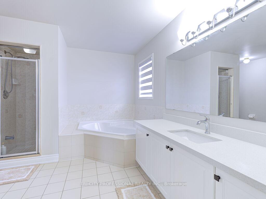 Photo 37 of 40 Brinkley Drive, Brampton, Snelgrove — HOMEH