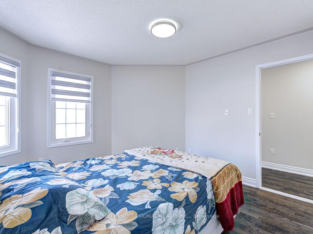 Photo 42 of 40 Brinkley Drive, Brampton, Snelgrove — HOMEH