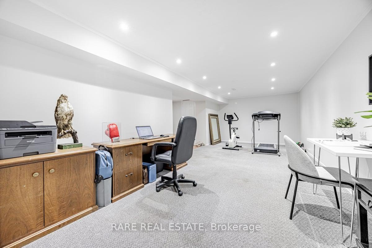 Photo 24 of 5 Mabley Crescent, Vaughan, Lakeview Estates — HOMEH