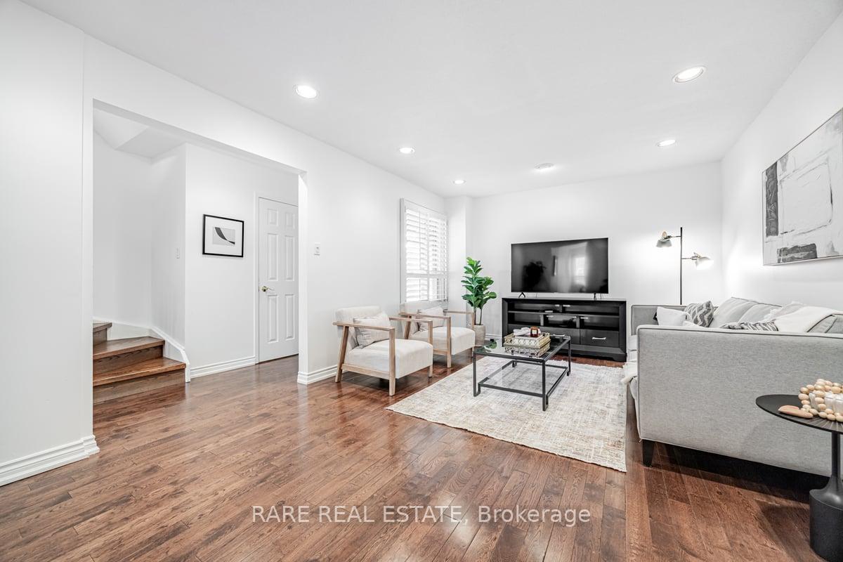 Photo 27 of 5 Mabley Crescent, Vaughan, Lakeview Estates — HOMEH