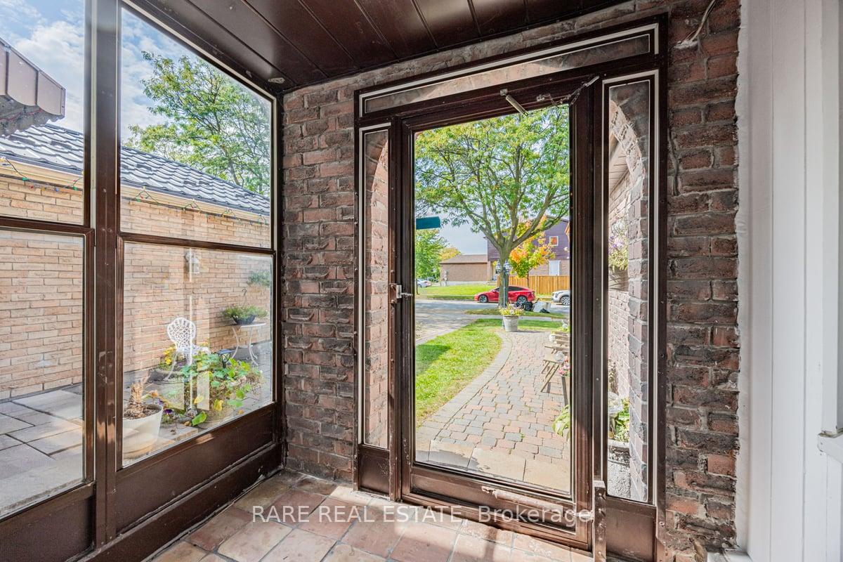 Photo 30 of 5 Mabley Crescent, Vaughan, Lakeview Estates — HOMEH