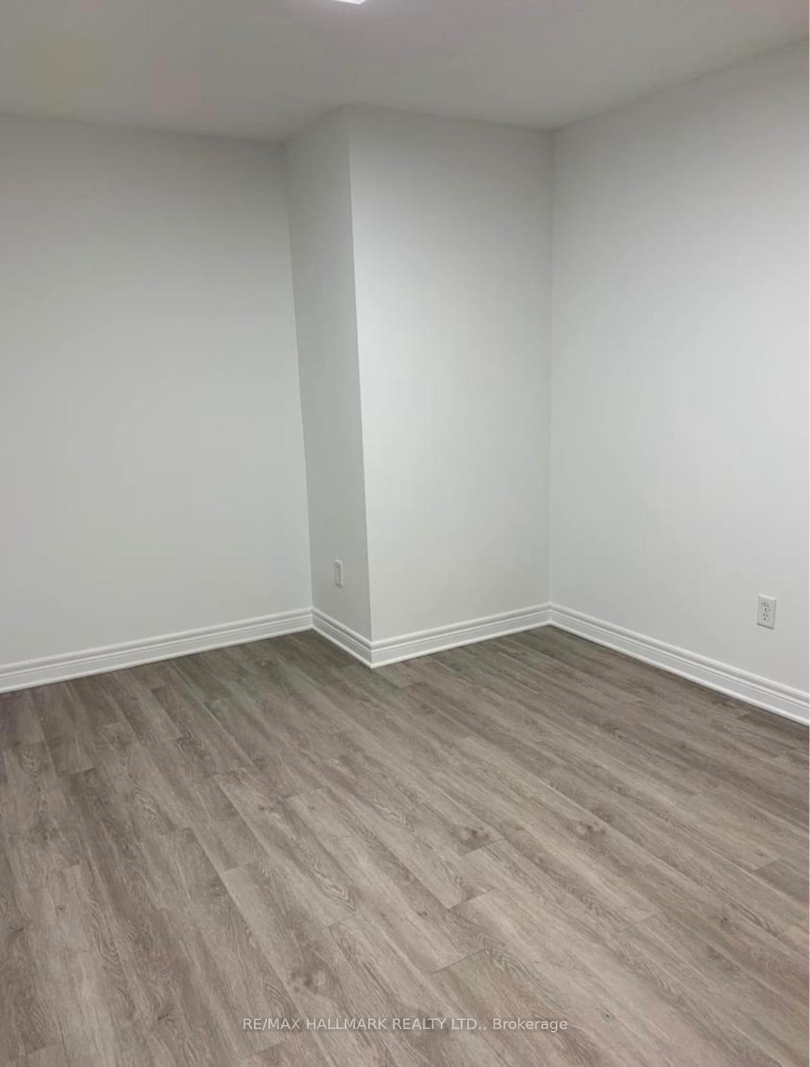 Photo 21 of 101 Kale Crescent, Vaughan, Maple — HOMEH