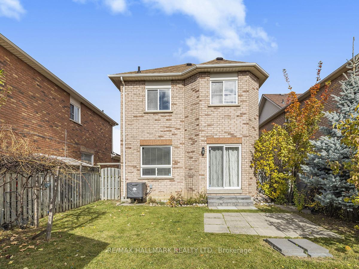 Photo 25 of 101 Kale Crescent, Vaughan, Maple — HOMEH