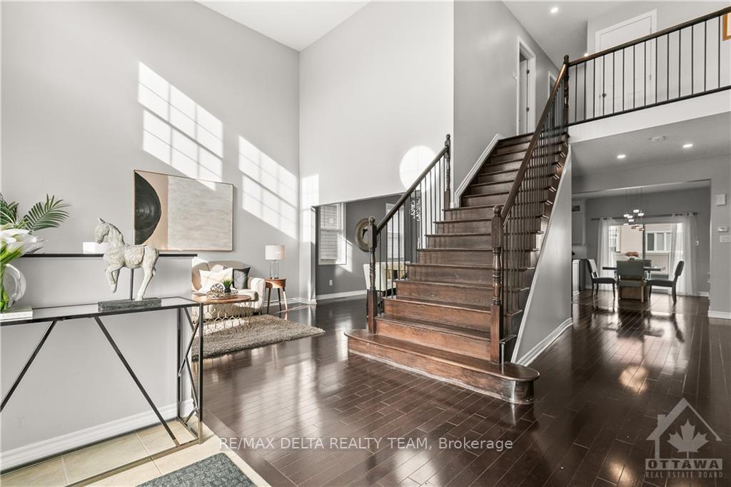 Photo 4 of 592 Anjana Circle, Ottawa, Barrhaven - Cedargrove/Fraserdale — HOMEH
