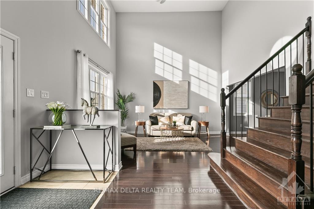 Photo 5 of 592 Anjana Circle, Ottawa, Barrhaven - Cedargrove/Fraserdale — HOMEH