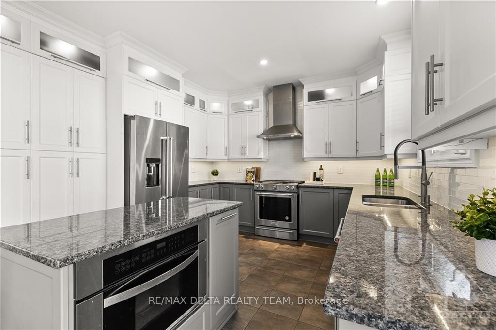 Photo 8 of 592 Anjana Circle, Ottawa, Barrhaven - Cedargrove/Fraserdale — HOMEH