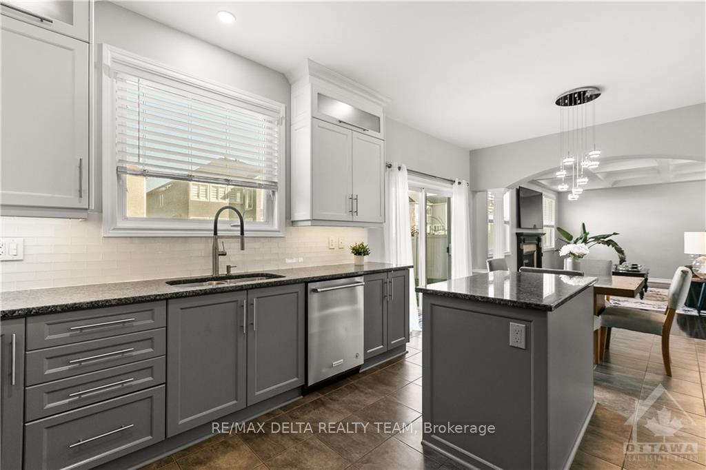 Photo 10 of 592 Anjana Circle, Ottawa, Barrhaven - Cedargrove/Fraserdale — HOMEH