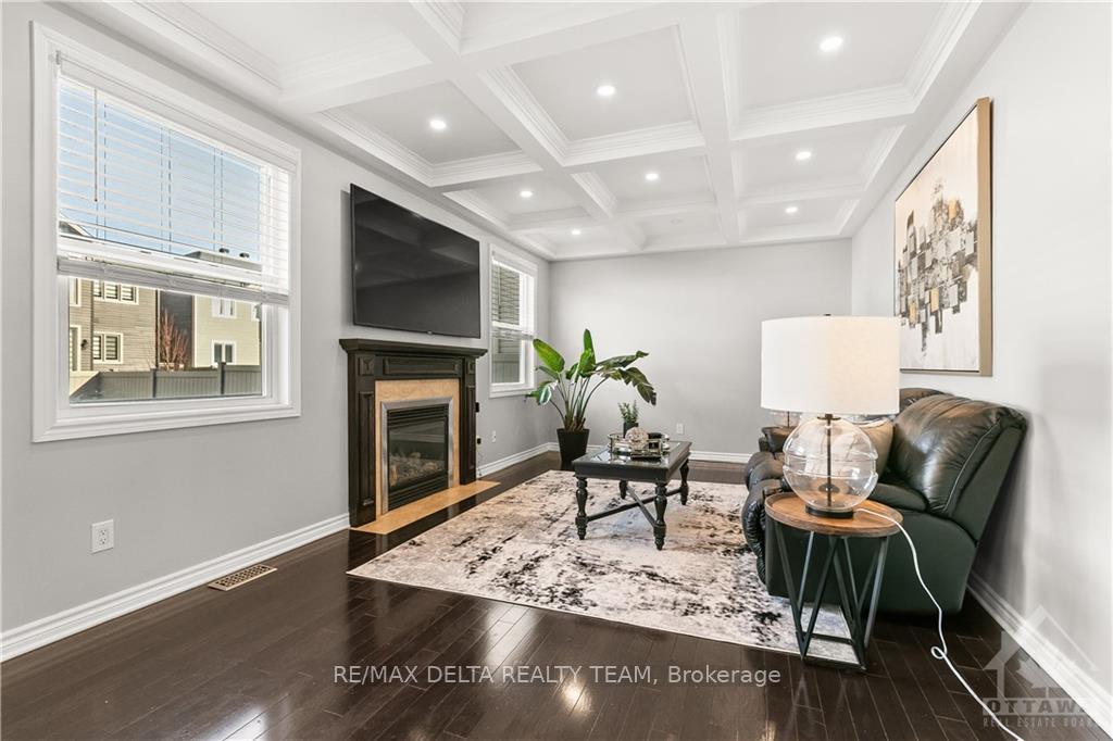 Photo 13 of 592 Anjana Circle, Ottawa, Barrhaven - Cedargrove/Fraserdale — HOMEH