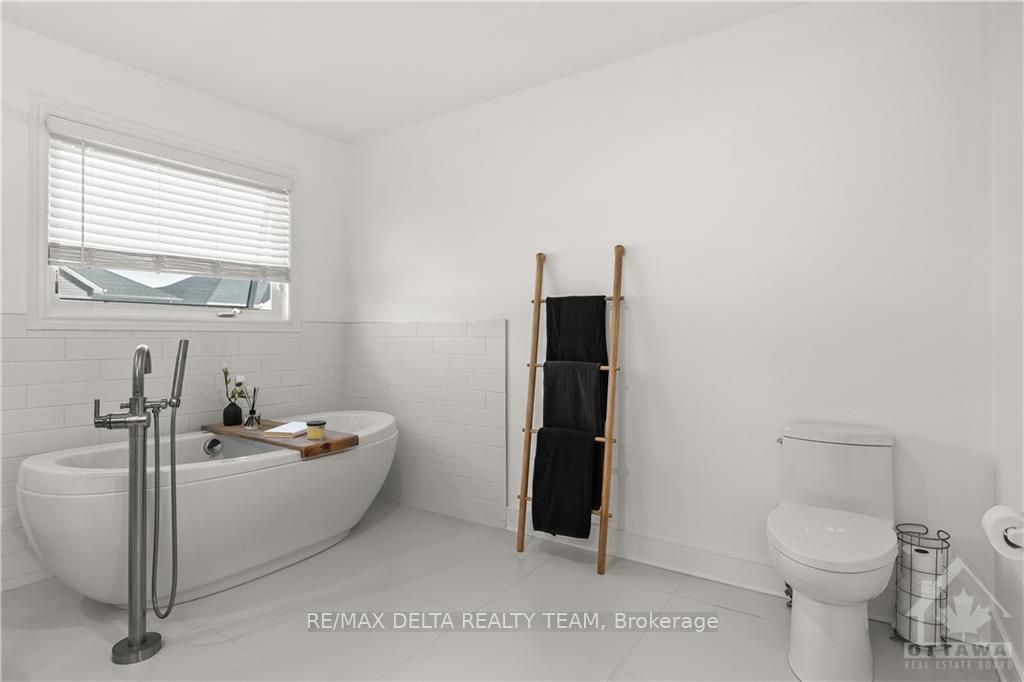Photo 22 of 592 Anjana Circle, Ottawa, Barrhaven - Cedargrove/Fraserdale — HOMEH