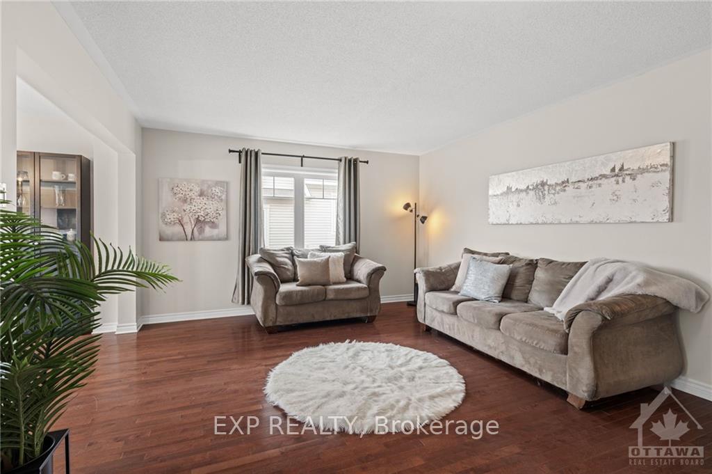 Photo 8 of 2090 Madrid Avenue, Ottawa, Barrhaven - Heritage Park — HOMEH