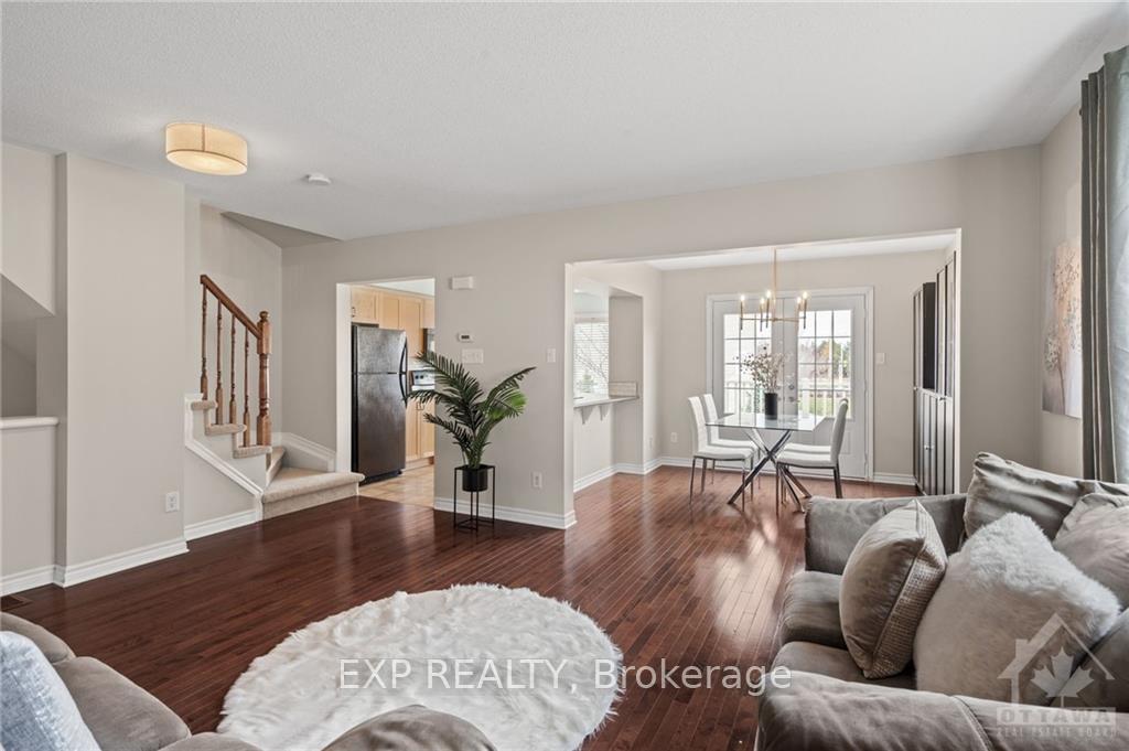 Photo 9 of 2090 Madrid Avenue, Ottawa, Barrhaven - Heritage Park — HOMEH