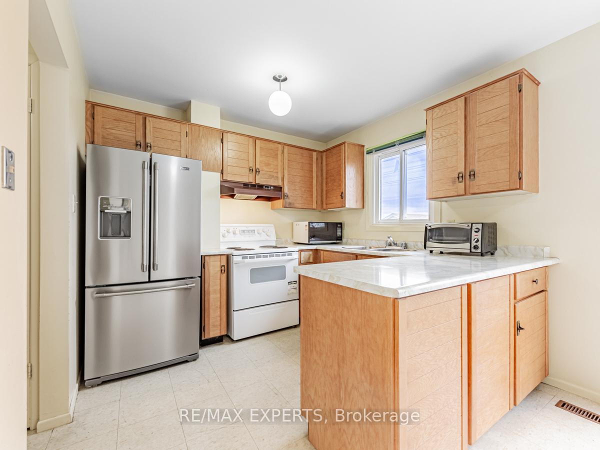Photo 13 of 50 New Seabury Drive, Vaughan, Glen Shields — HOMEH