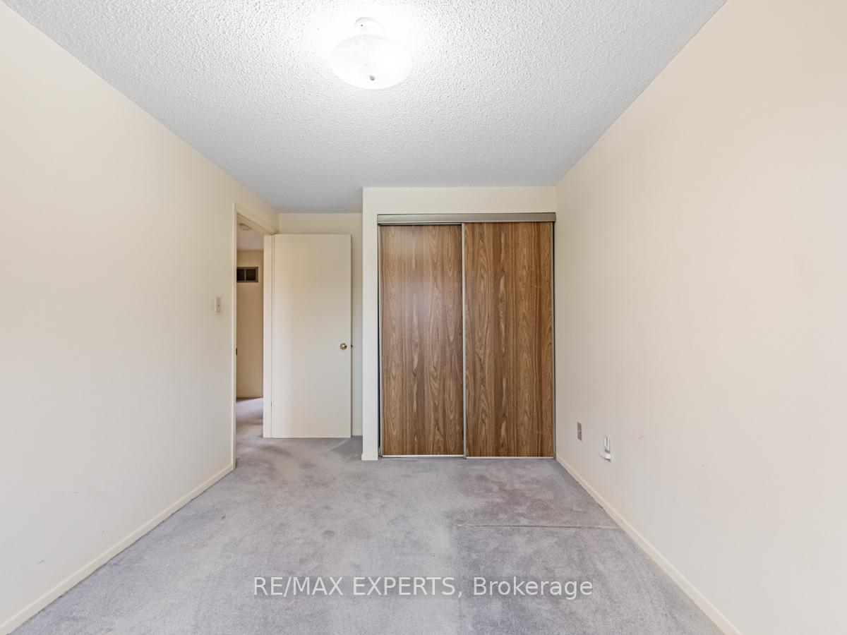 Photo 25 of 50 New Seabury Drive, Vaughan, Glen Shields — HOMEH