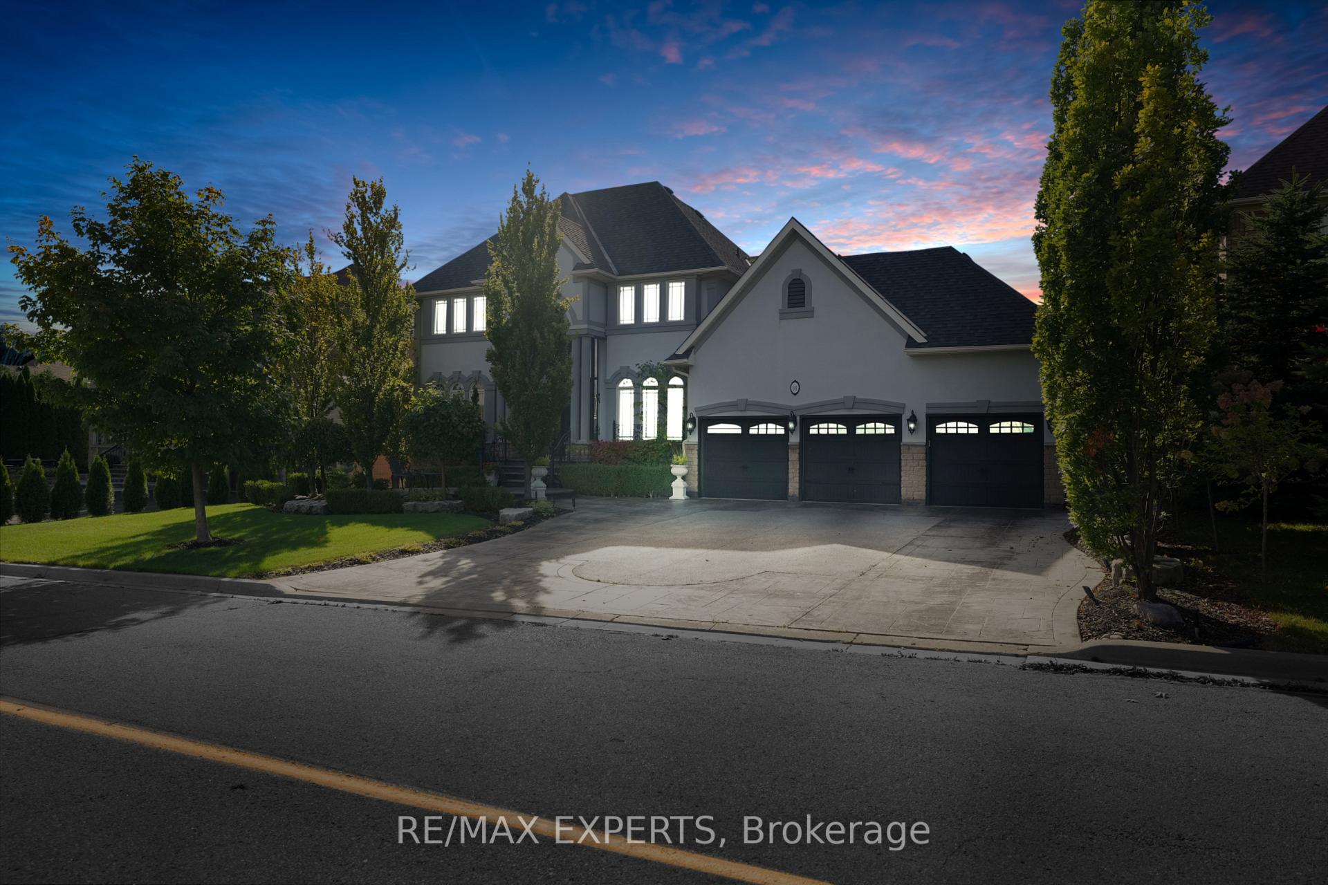 Front of 91 Hunterwood Chase