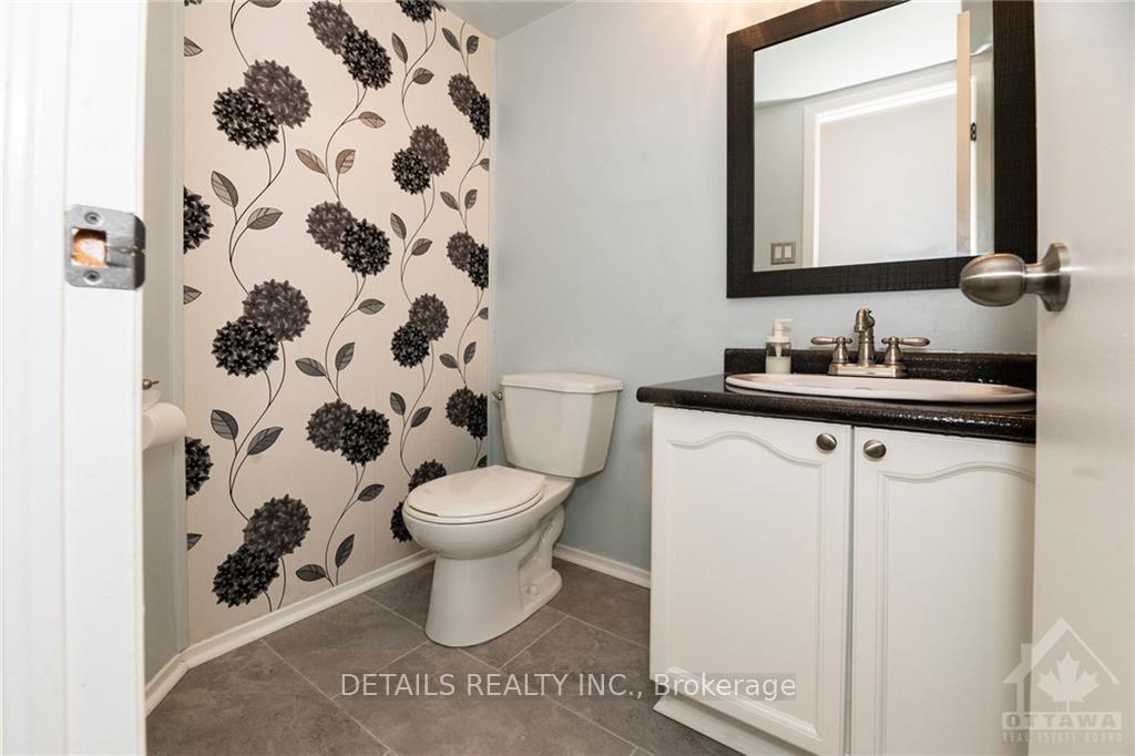 Photo 3 of 38 Armadale Crescent, Ottawa, Barrhaven - Cedargrove/Fraserdale — HOMEH