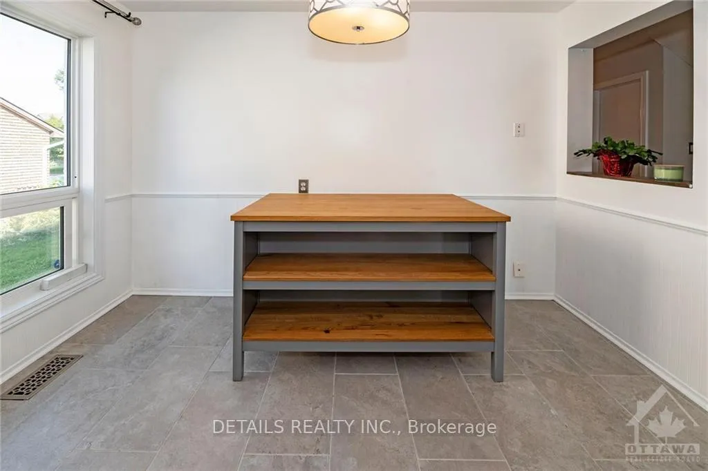 Photo 8 of 38 Armadale Crescent, Ottawa, Barrhaven - Cedargrove/Fraserdale — HOMEH