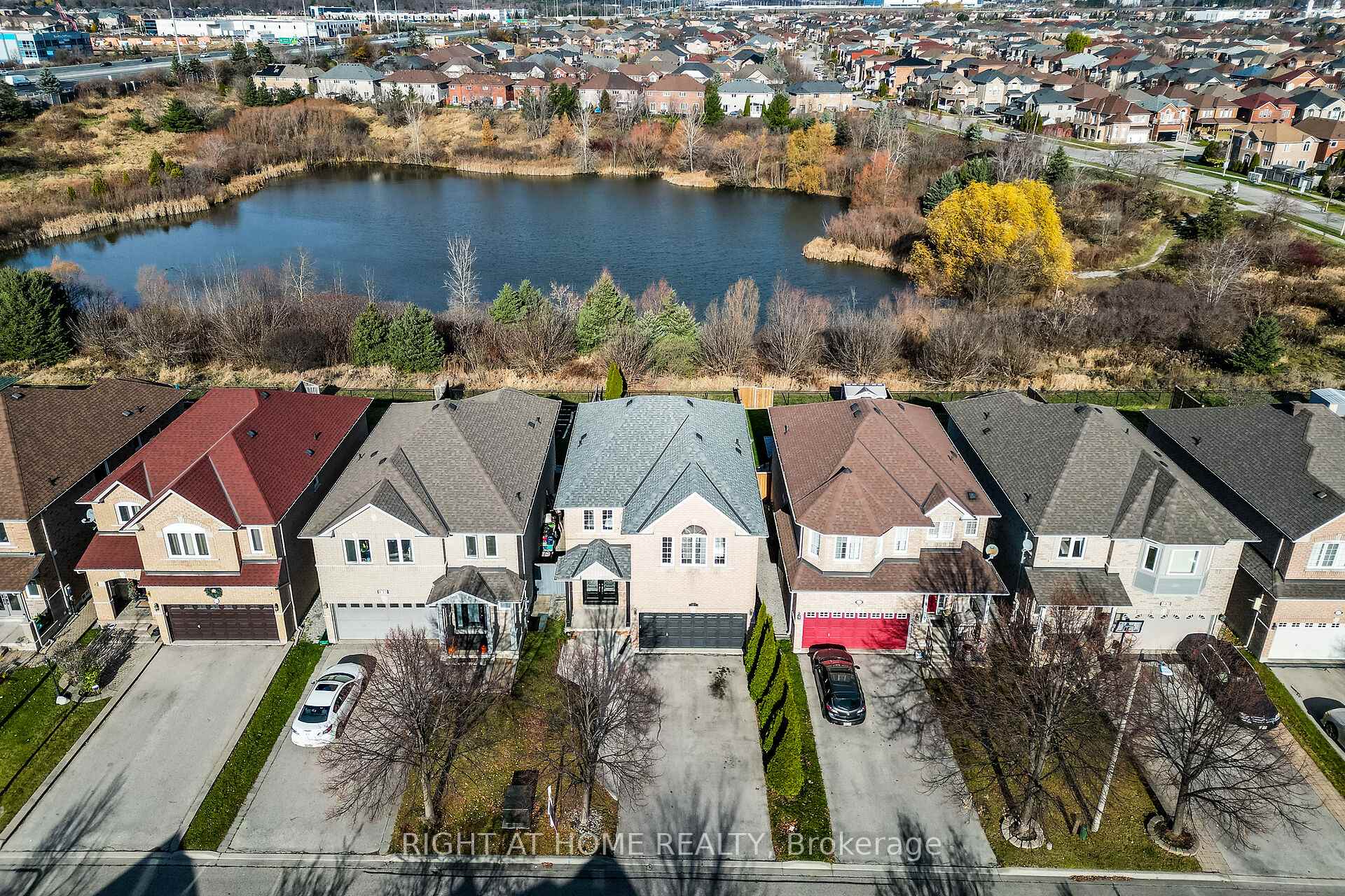 Photo 1 of 137 Queen Isabella Crescent, Vaughan, Vellore Village — HOMEH
