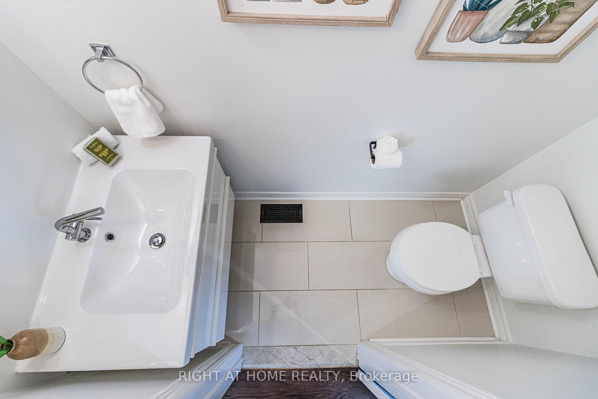 Photo 15 of 137 Queen Isabella Crescent, Vaughan, Vellore Village — HOMEH