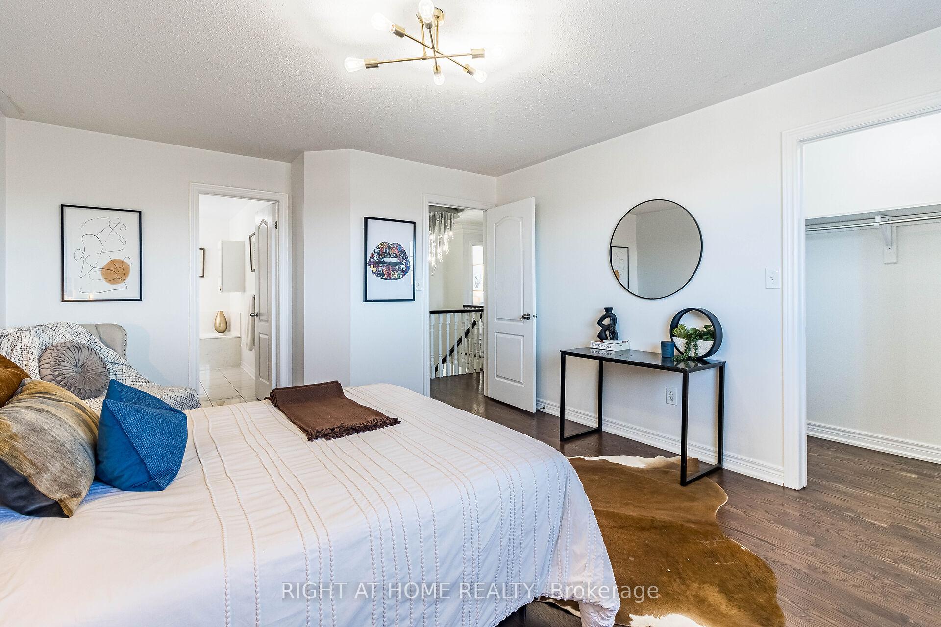 Photo 20 of 137 Queen Isabella Crescent, Vaughan, Vellore Village — HOMEH