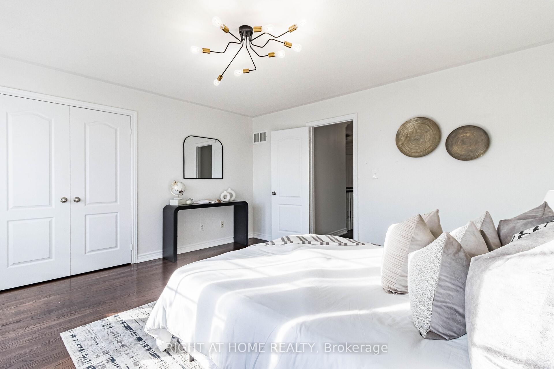 Photo 26 of 137 Queen Isabella Crescent, Vaughan, Vellore Village — HOMEH