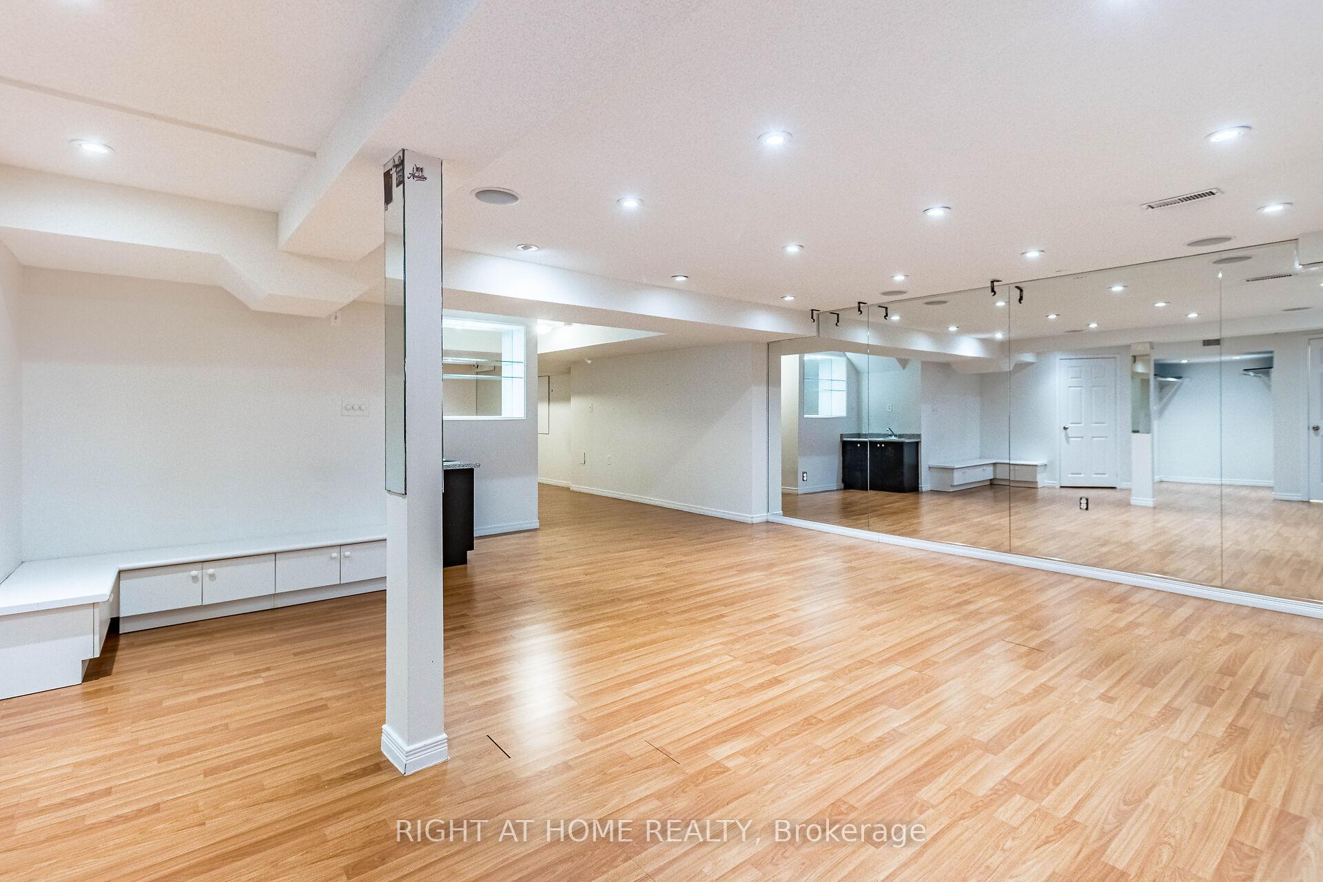 Photo 37 of 137 Queen Isabella Crescent, Vaughan, Vellore Village — HOMEH