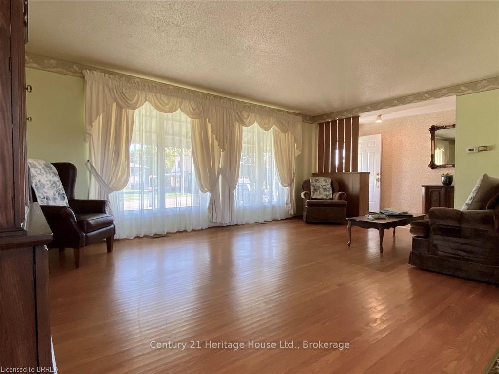Photo 7 of 41 Dunsdon Street, Brant, Brantford Twp — HOMEH