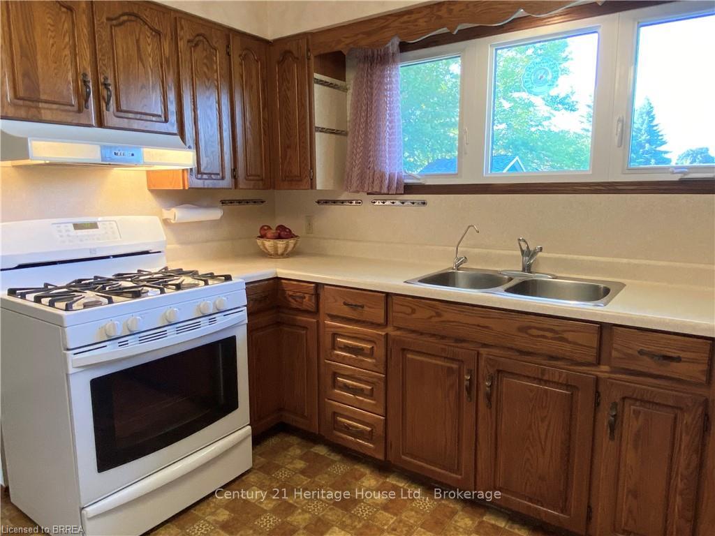 Photo 10 of 41 Dunsdon Street, Brant, Brantford Twp — HOMEH