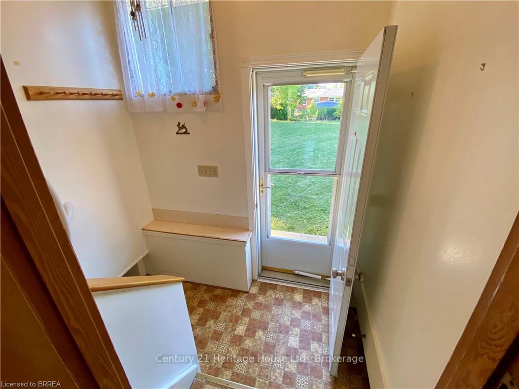 Photo 22 of 41 Dunsdon Street, Brant, Brantford Twp — HOMEH