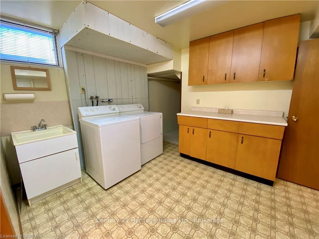 Photo 24 of 41 Dunsdon Street, Brant, Brantford Twp — HOMEH