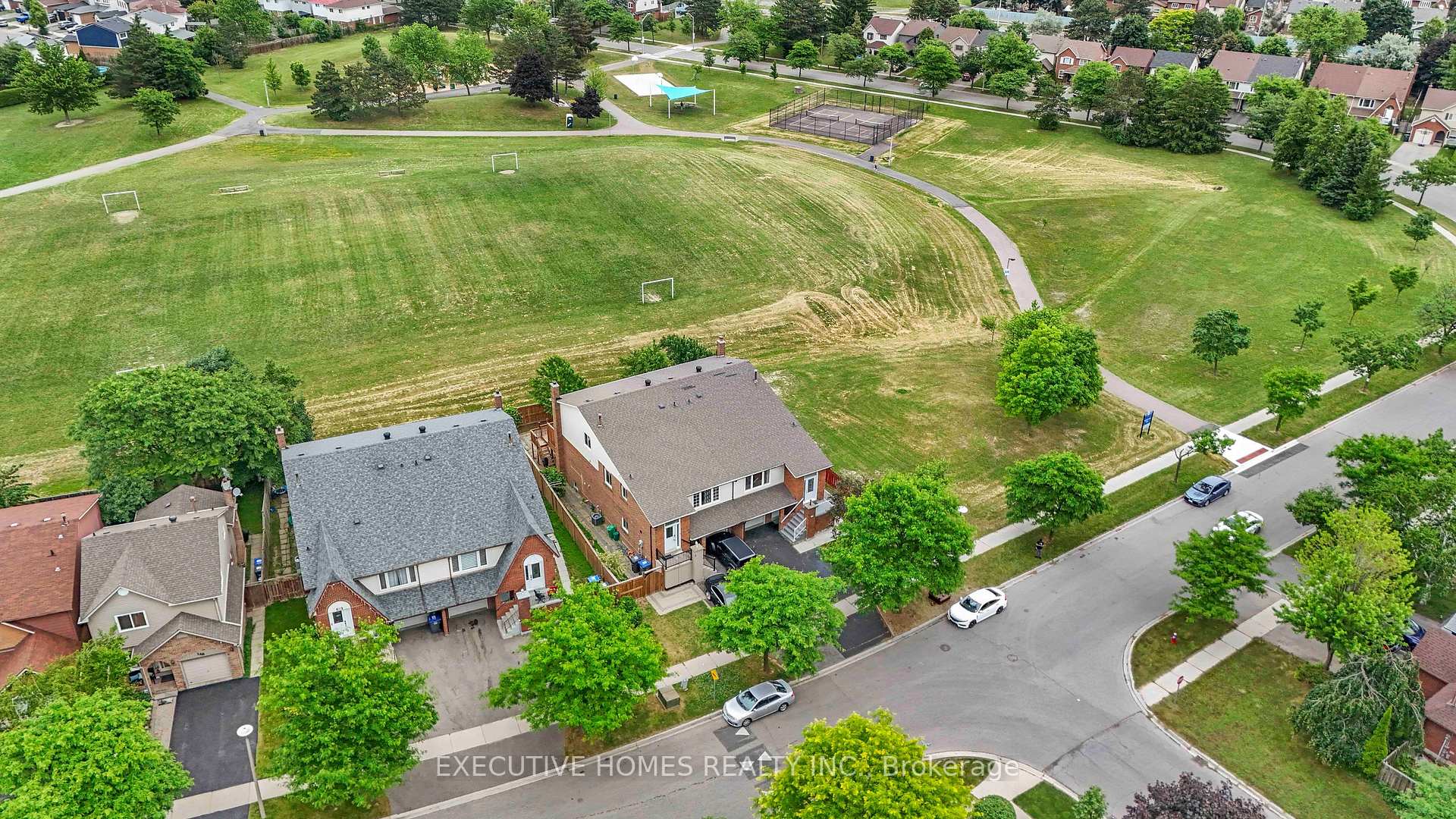 Photo 1 of 140 Weybridge Trail, Brampton, Madoc — HOMEH