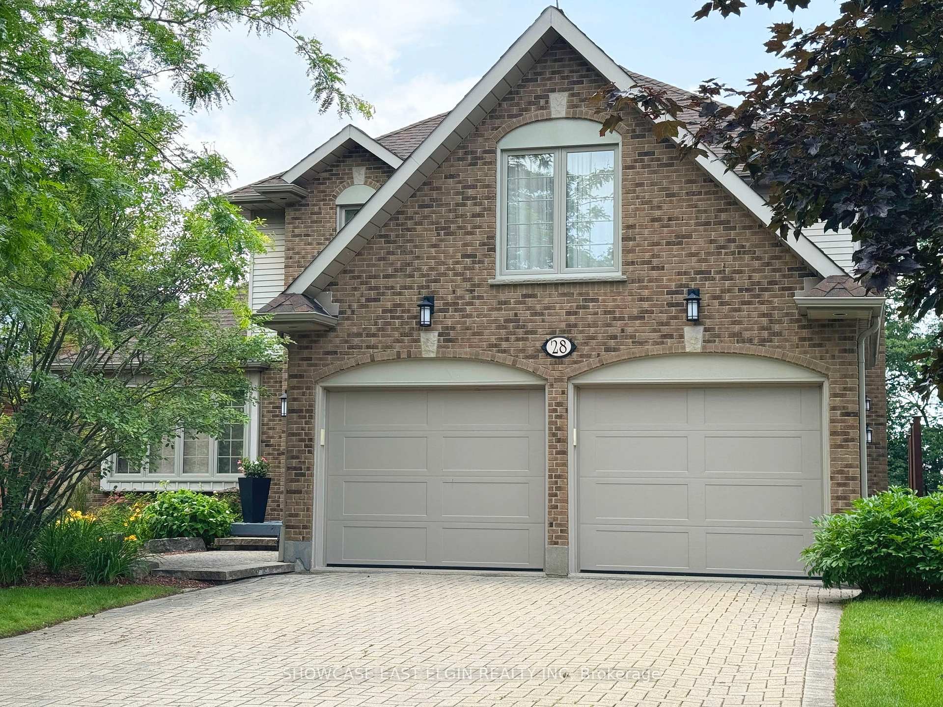 Photo 2 of 28 Sinclair Crescent, Aylmer — HOMEH