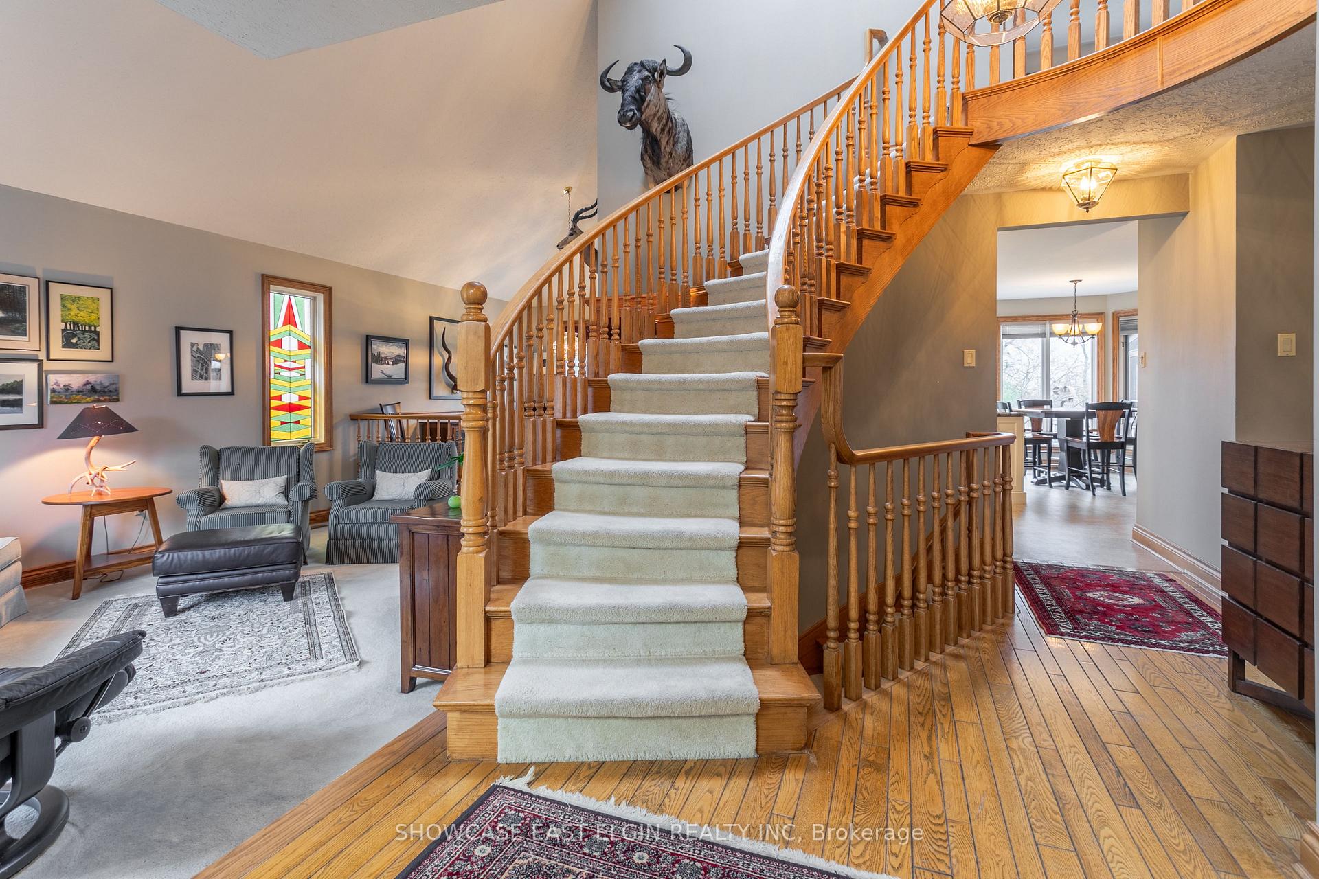 Photo 3 of 28 Sinclair Crescent, Aylmer — HOMEH