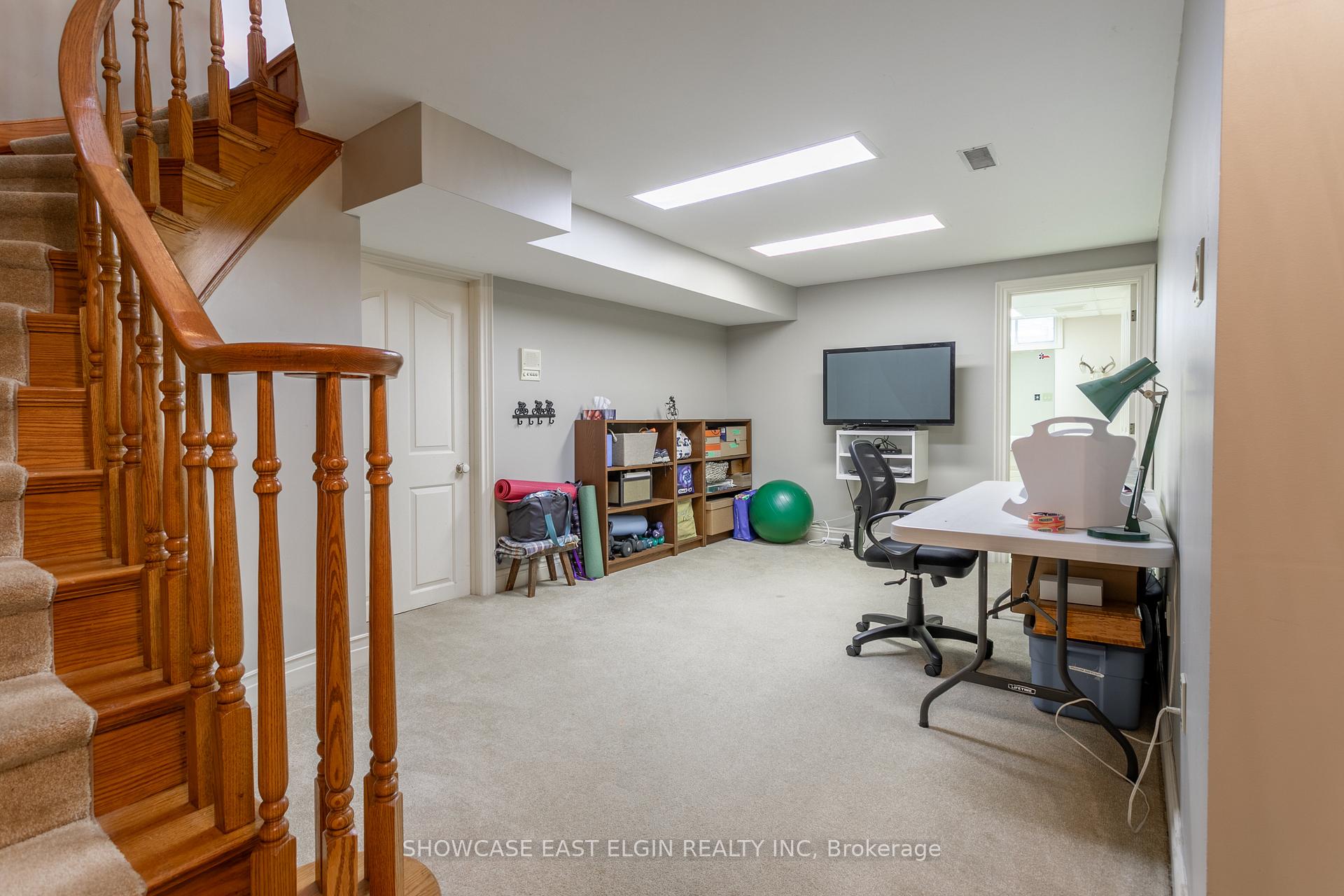 Photo 26 of 28 Sinclair Crescent, Aylmer — HOMEH
