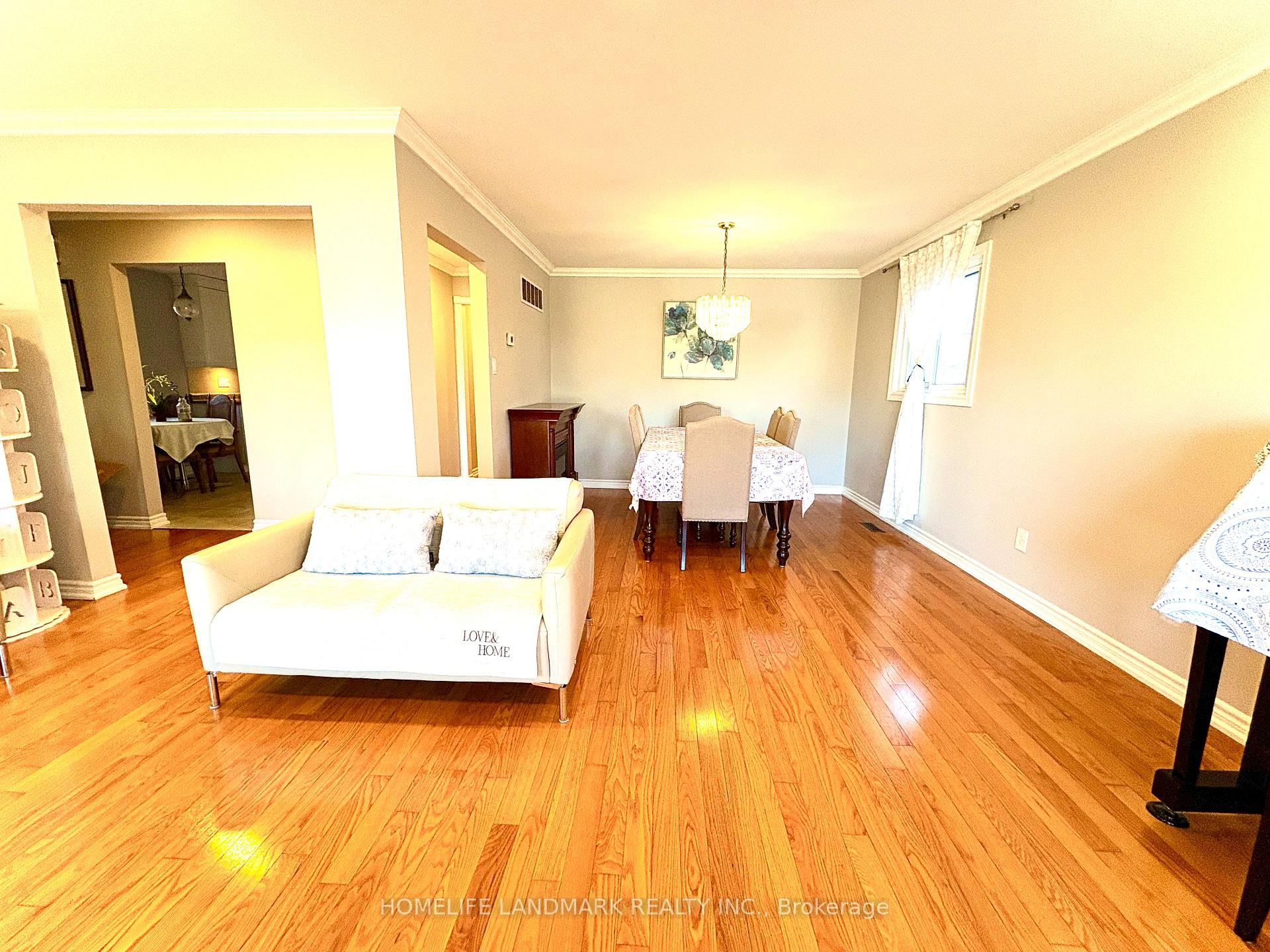 Photo 4 of 129 Glen Shields Avenue, Vaughan, Glen Shields — HOMEH