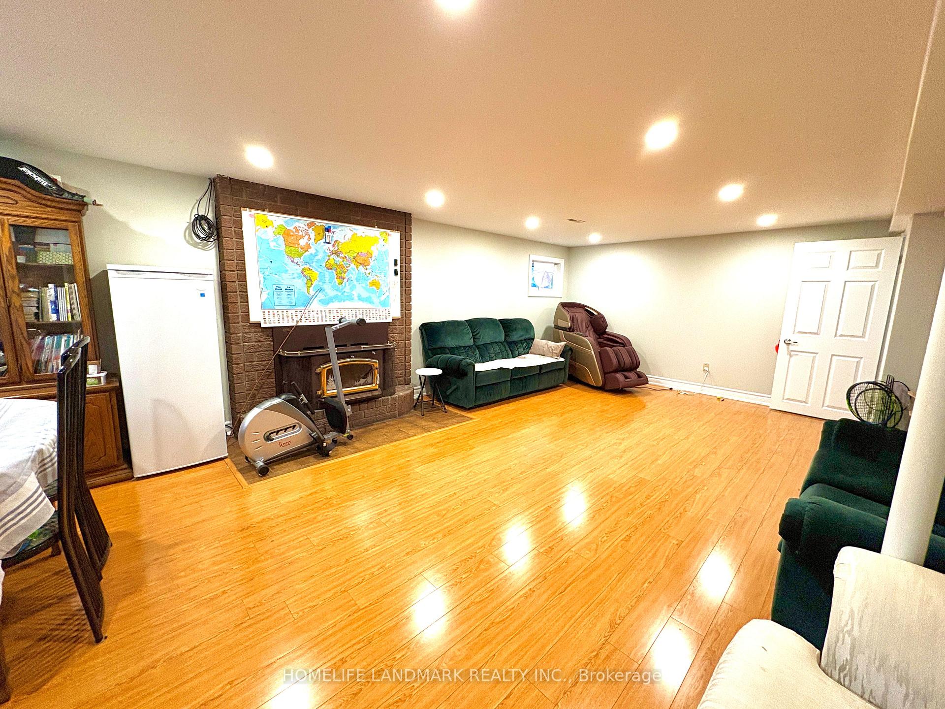 Photo 18 of 129 Glen Shields Avenue, Vaughan, Glen Shields — HOMEH