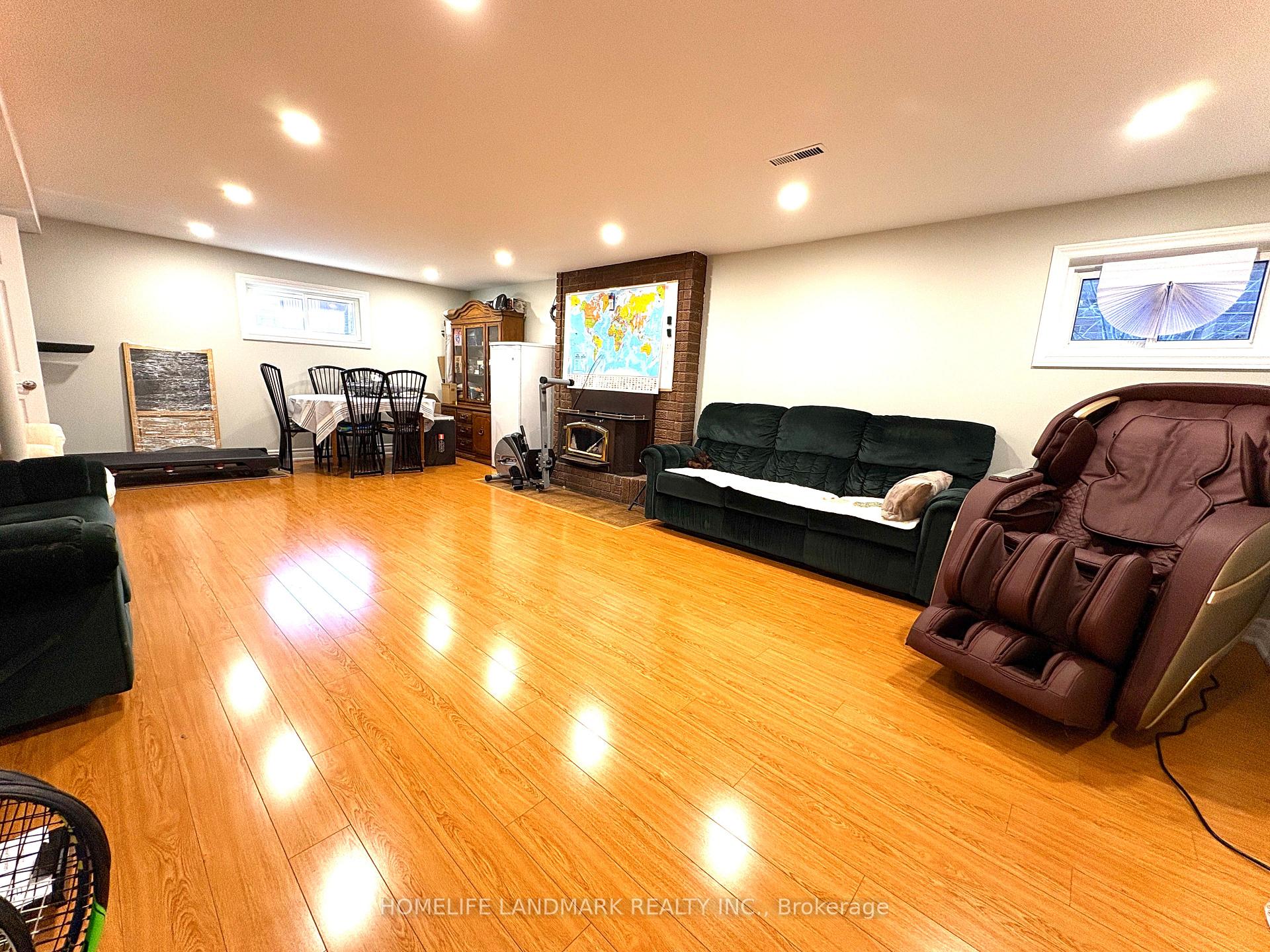 Photo 19 of 129 Glen Shields Avenue, Vaughan, Glen Shields — HOMEH