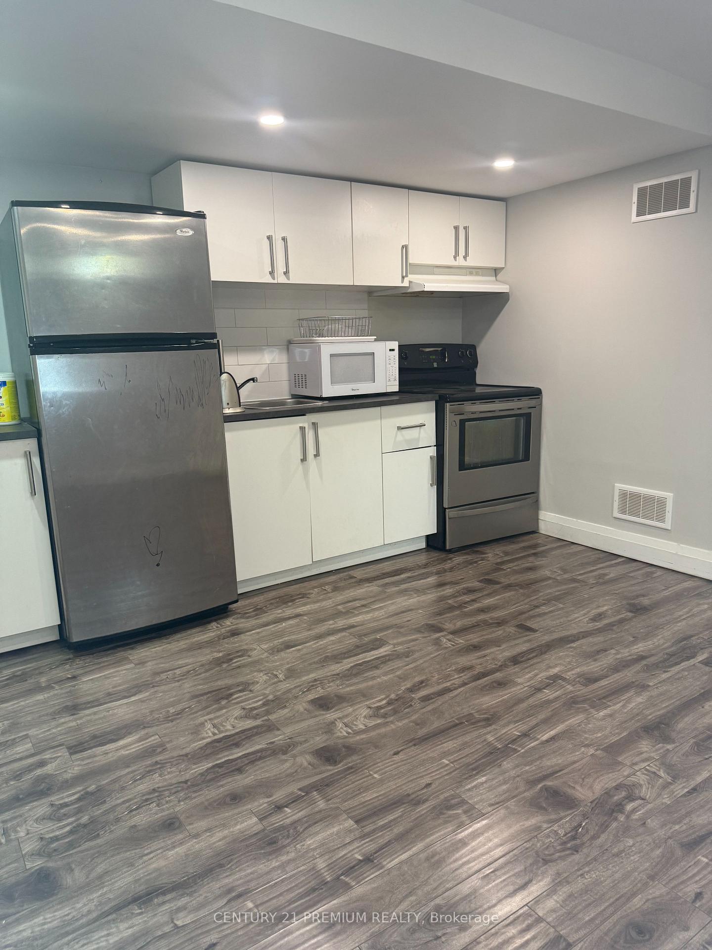 Photo 28 of 49 Clearfield Drive, Brampton, Bram East — HOMEH