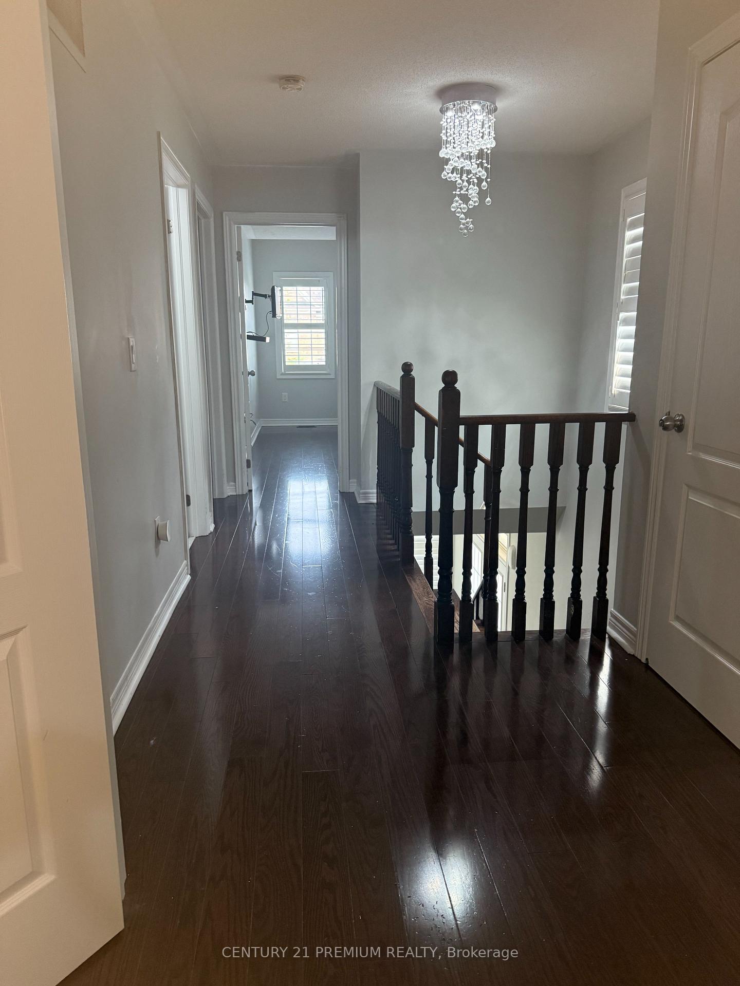Photo 5 of 49 Clearfield Drive, Brampton, Bram East — HOMEH