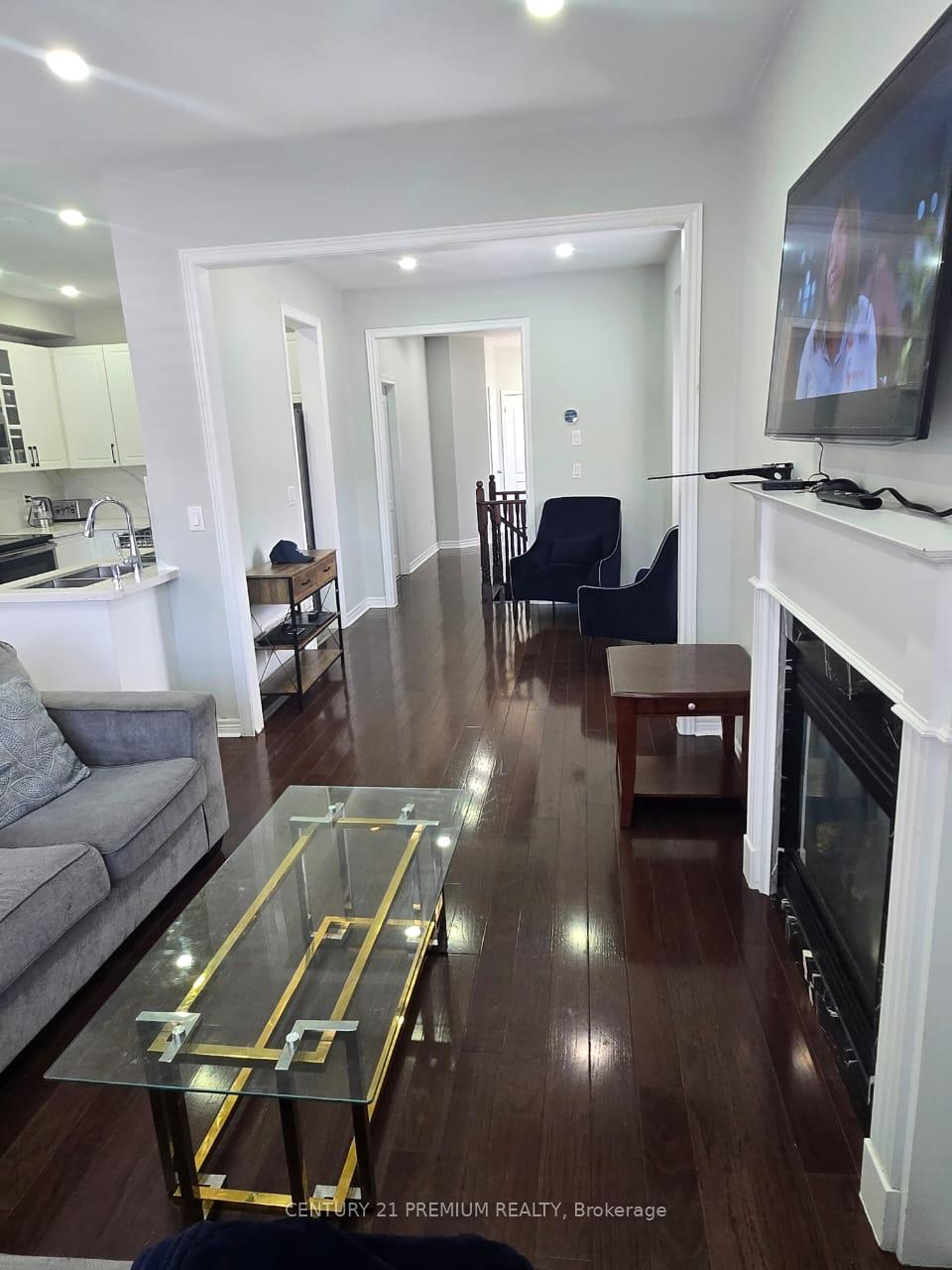 Photo 10 of 49 Clearfield Drive, Brampton, Bram East — HOMEH