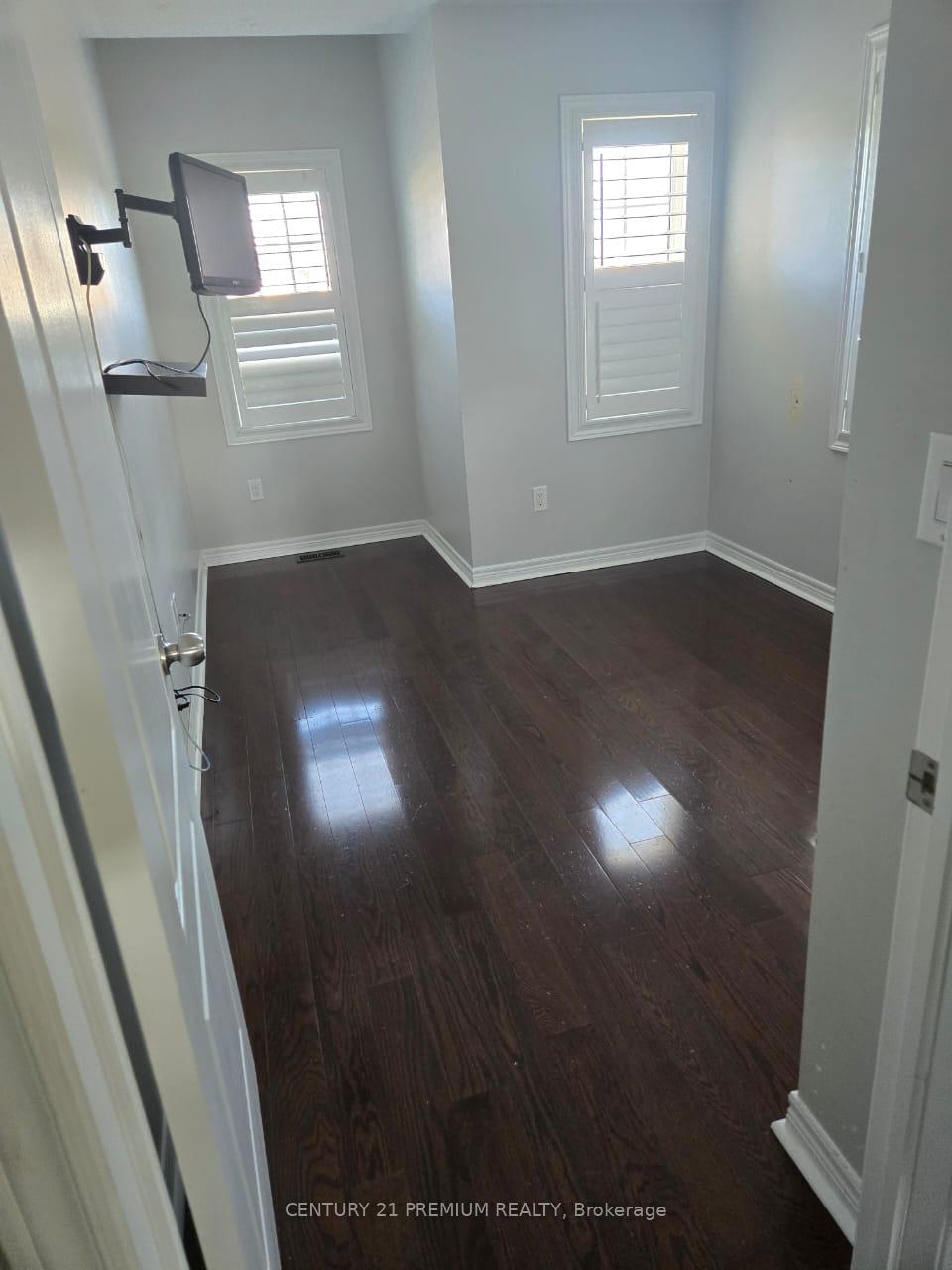 Photo 17 of 49 Clearfield Drive, Brampton, Bram East — HOMEH