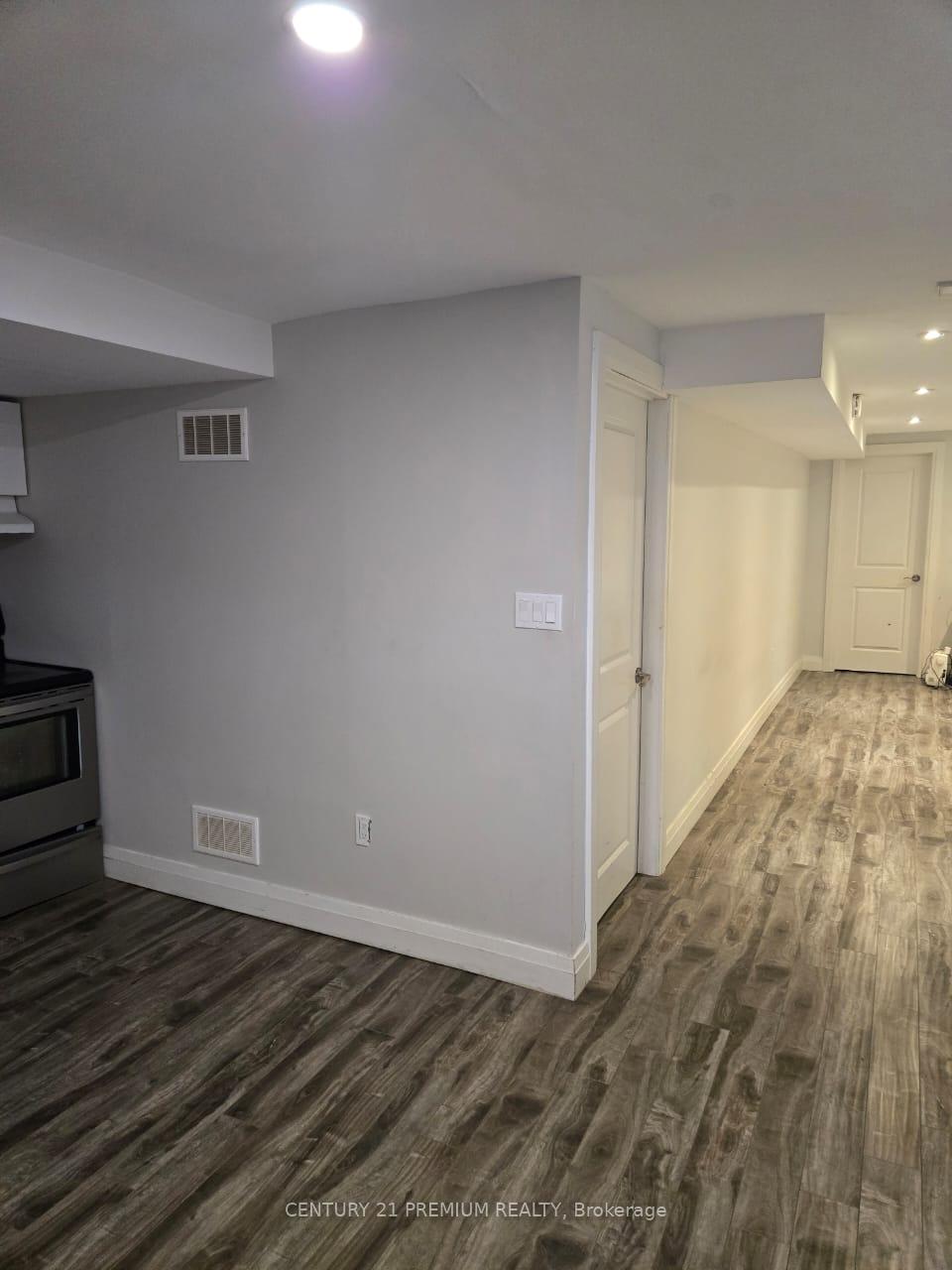 Photo 27 of 49 Clearfield Drive, Brampton, Bram East — HOMEH