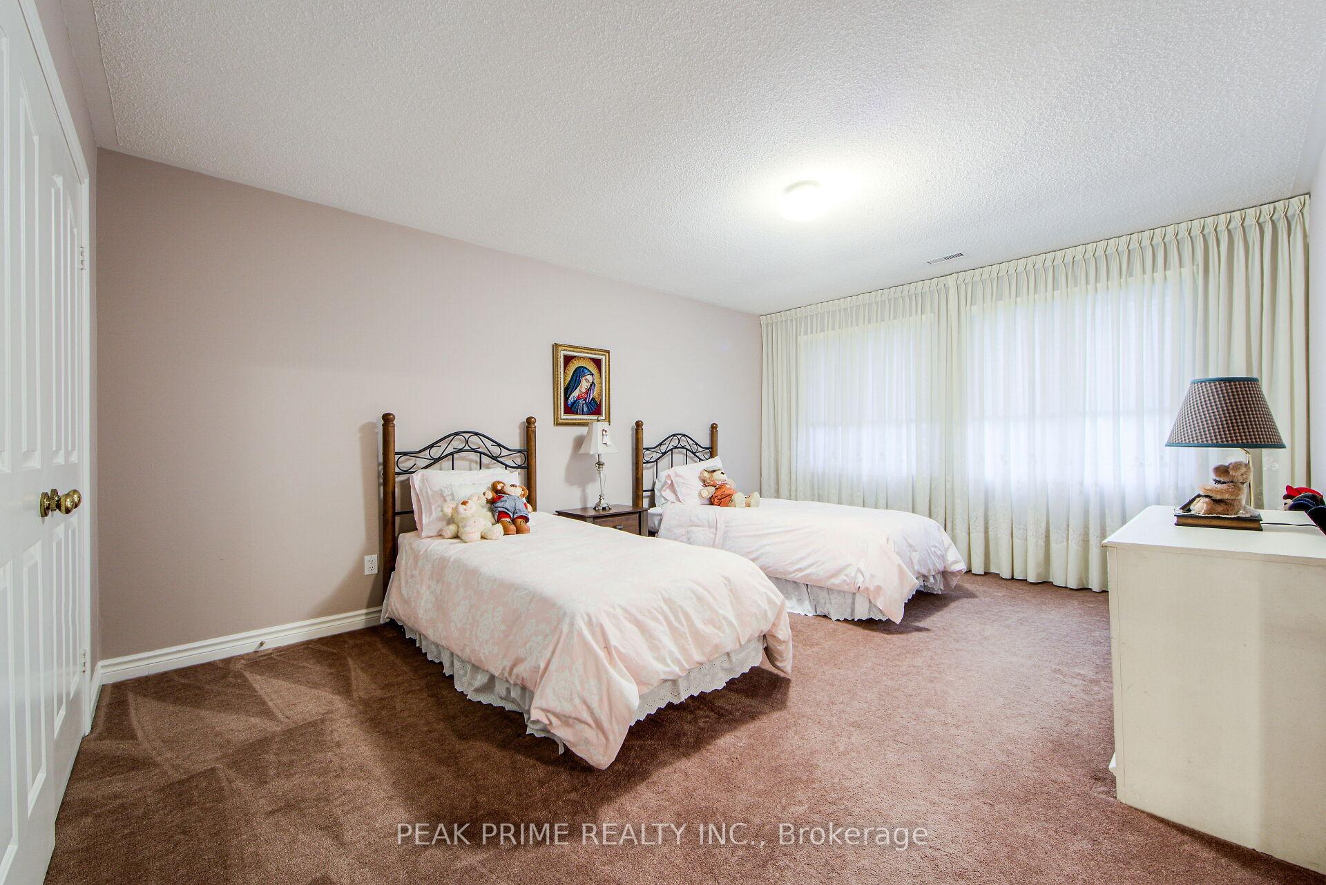 Photo 20 of 120 Bell Harbour Place, Vaughan, East Woodbridge — HOMEH