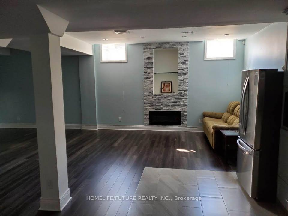 Photo 11 of Unit BSMT, 6 Gainsford Road, Brampton, Credit Valley — HOMEH
